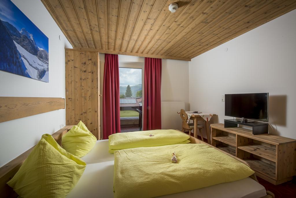 Familienhotel Central St. Johann in Tirol Kültér fotó